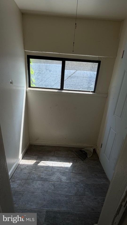 4303 N Franklin St - Photo 5 of 11