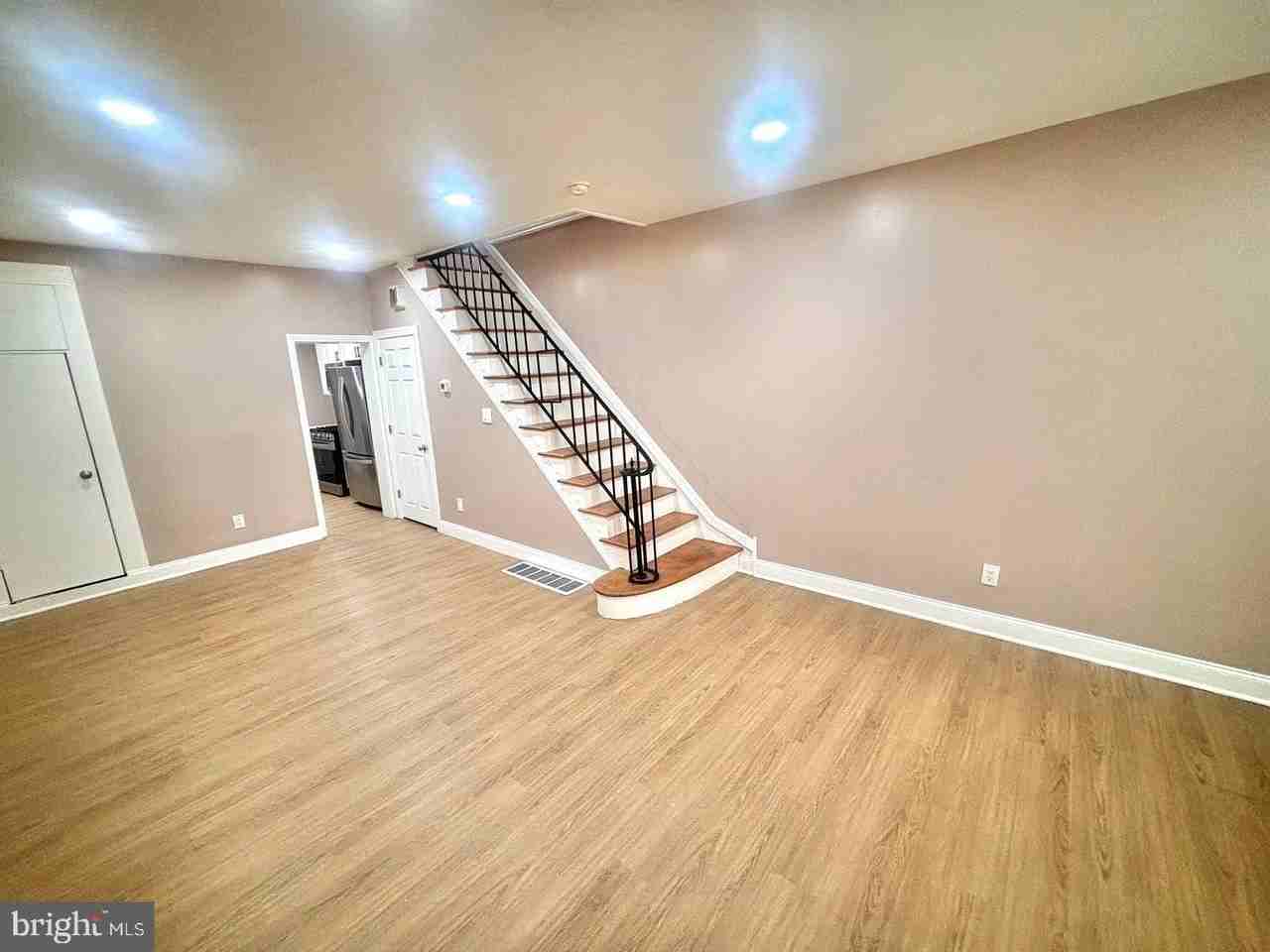 623 Fitzgerald St - Photo 4 of 21