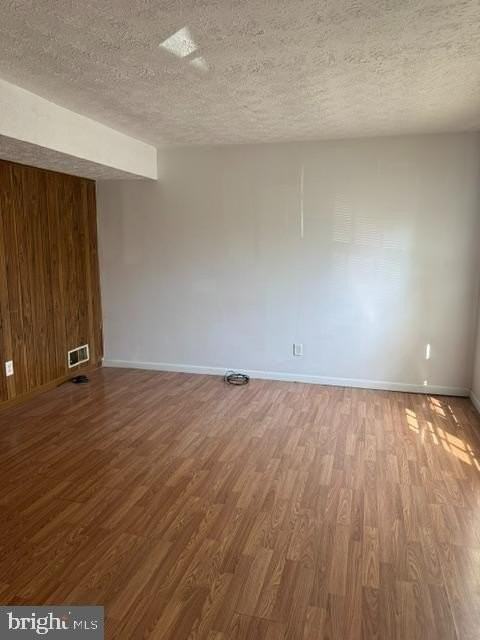237 Cameron St - Photo 5 of 17