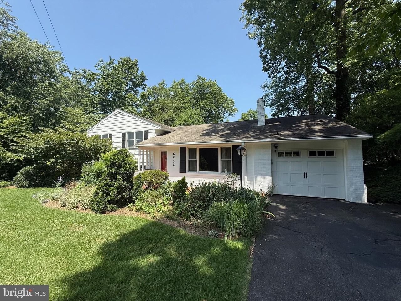 6534 Jay Miller Dr - Photo 3 of 35