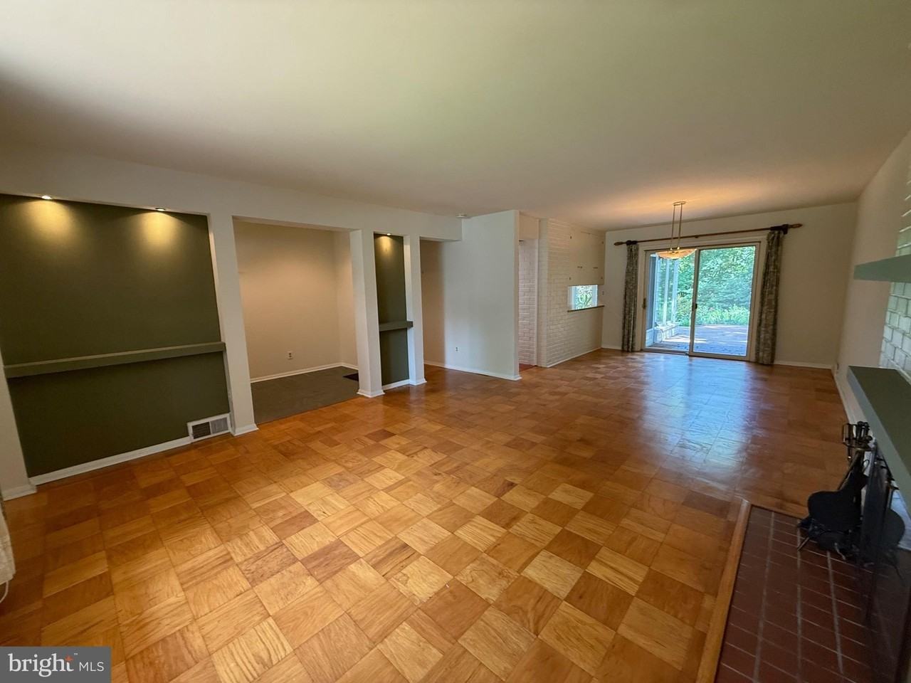 6534 Jay Miller Dr - Photo 4 of 35