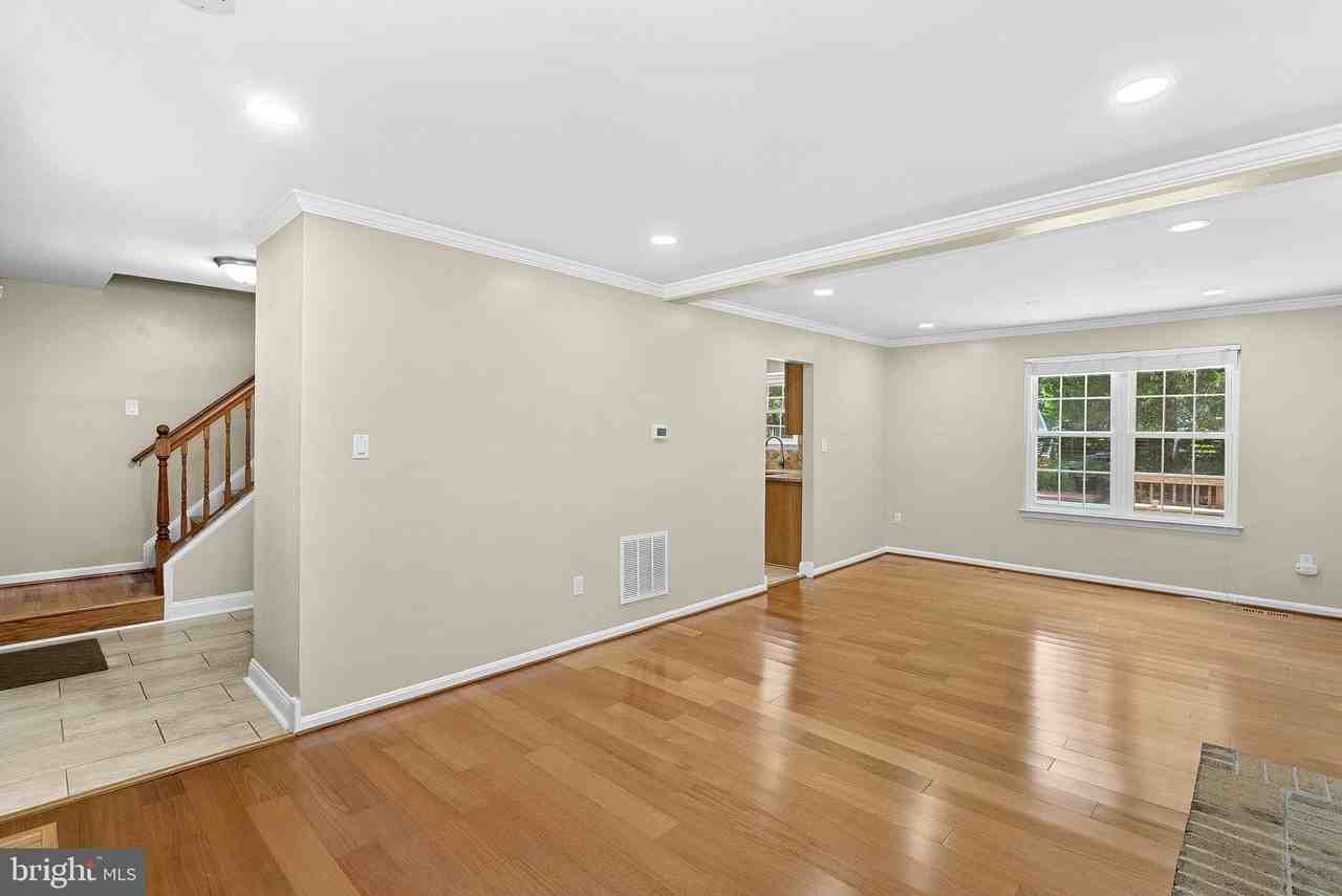 5405 Hampton Forest Way - Photo 7 of 50
