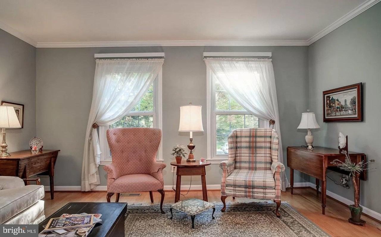 3124 Barnard Ct - Photo 4 of 22