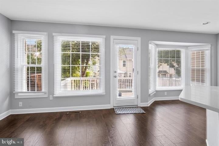 7439 Heatherfield Ln - Photo 5 of 30