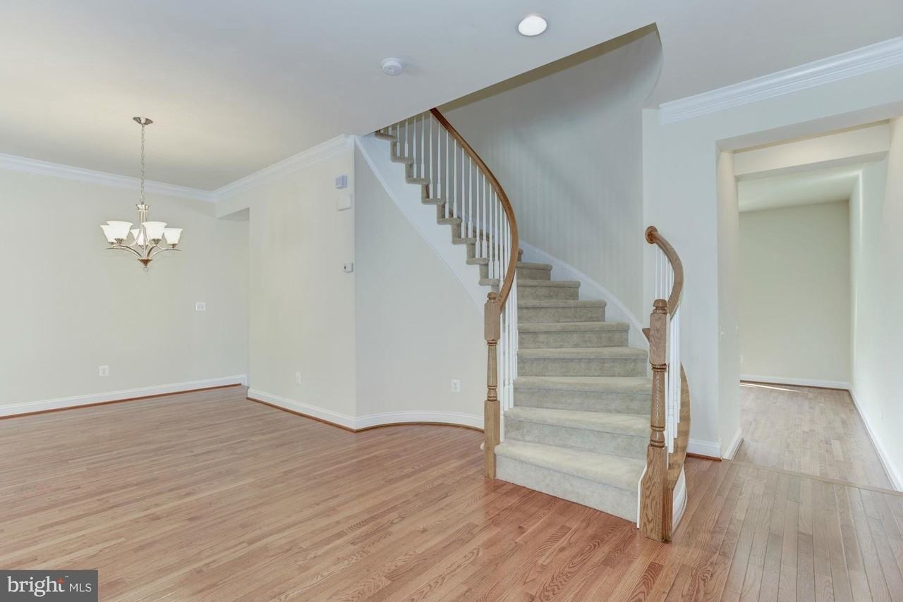 43374 Old Ryan Rd - Photo 2 of 30