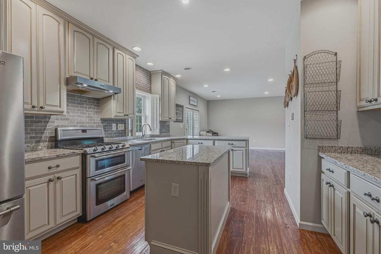 40923 Browns Ln - Photo 5 of 50
