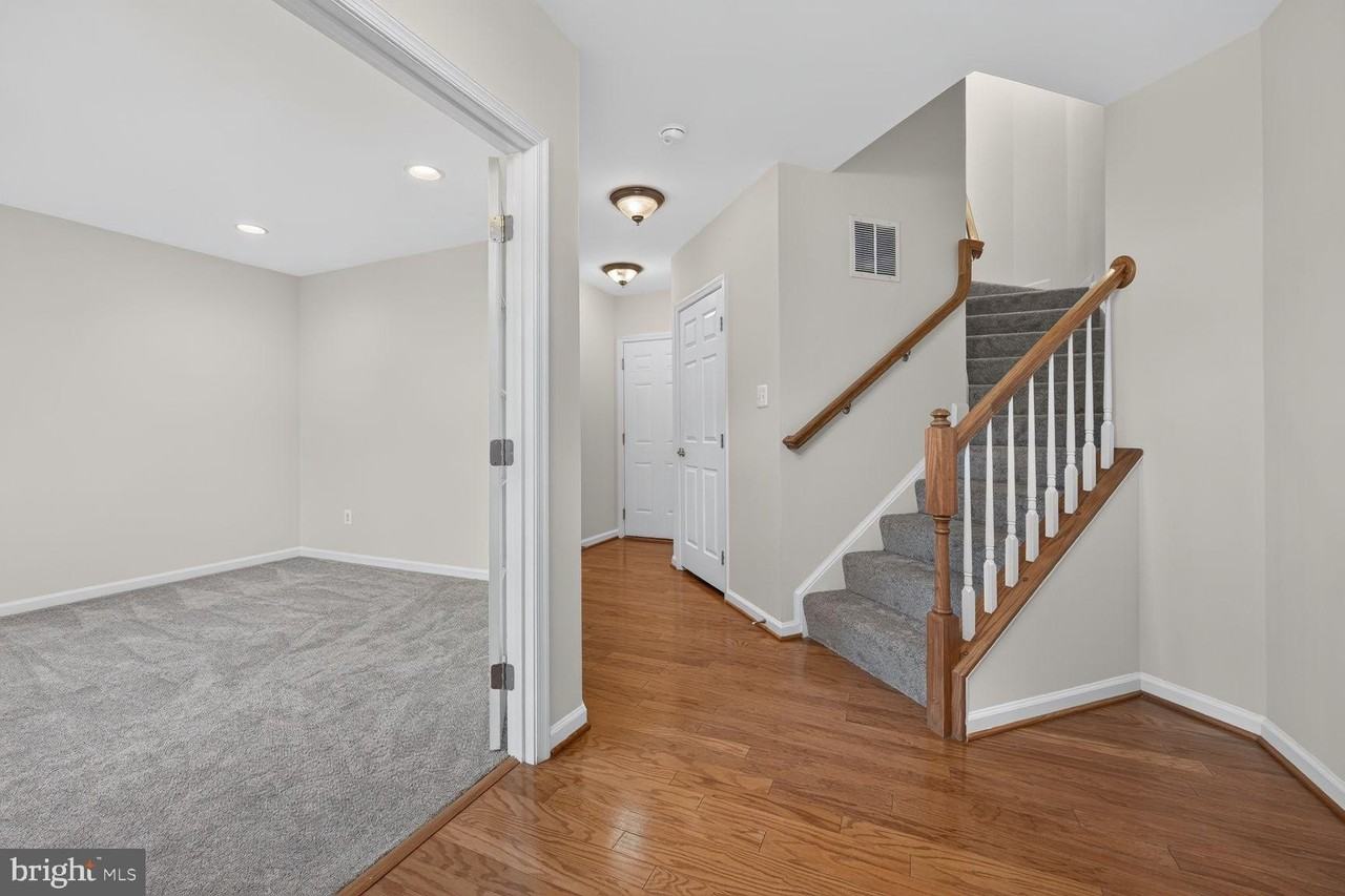 2293 Merseyside Dr - Photo 4 of 25
