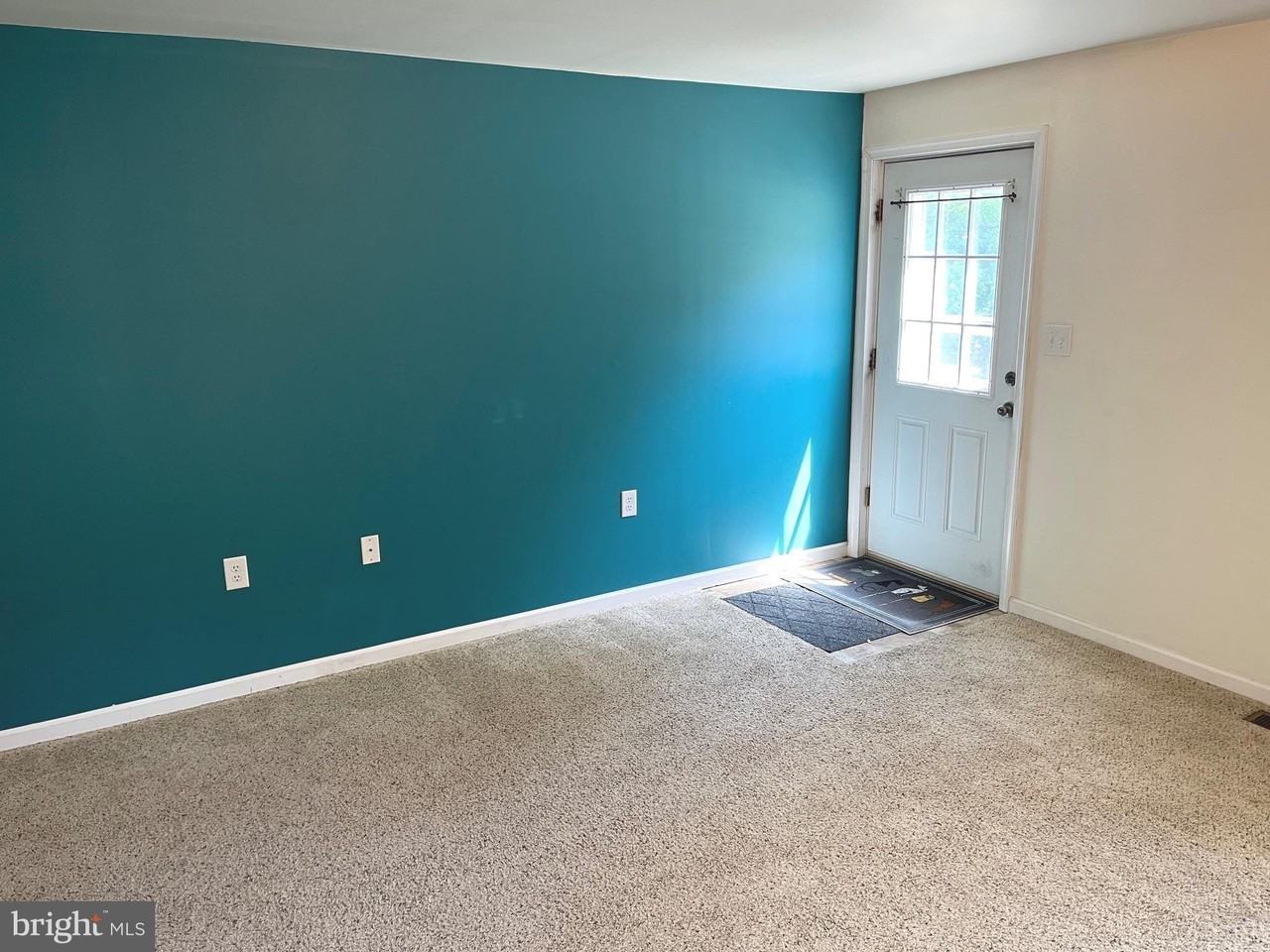 14 Cadet Ln - Photo 2 of 20