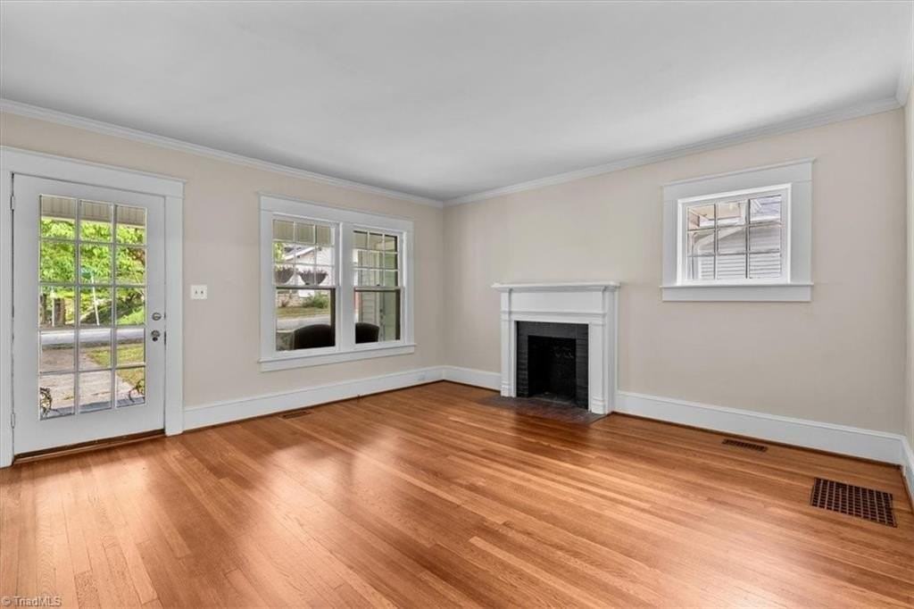 213 Westover Ter - Photo 7 of 38