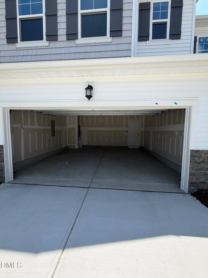 1029 Gemstone Way - Photo 2 of 50