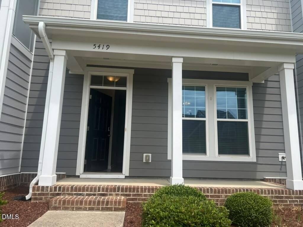 5419 Wallace Martin Way - Photo 2 of 39