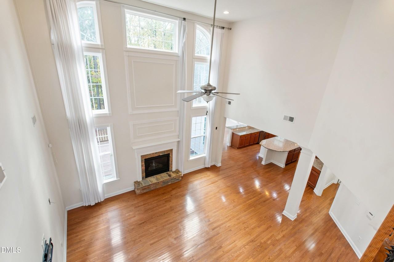 2707 Abruzzo Dr - Photo 5 of 50