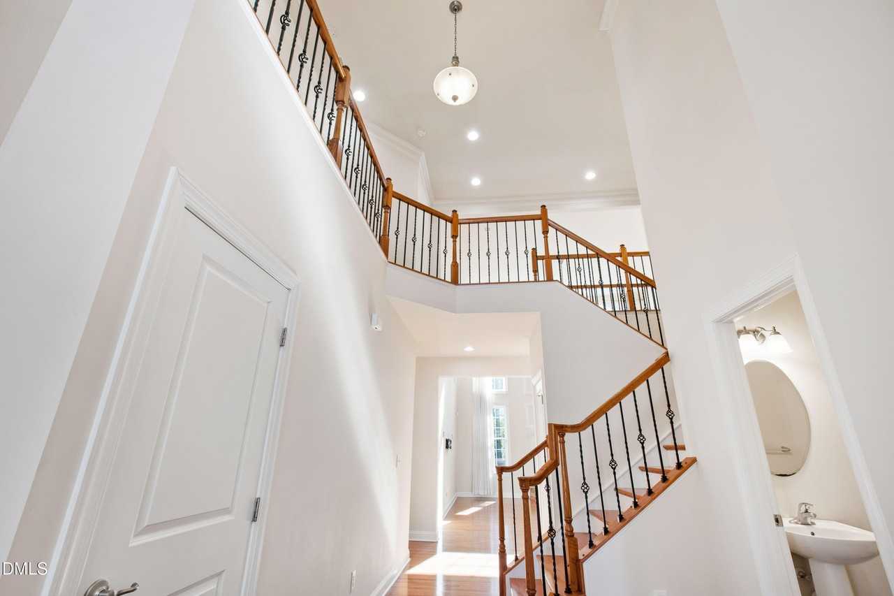 2707 Abruzzo Dr - Photo 6 of 50