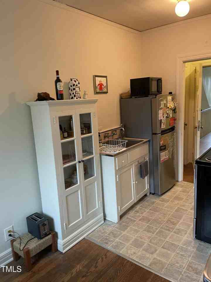 2402 Clark Ave #10 - Photo 4 of 13
