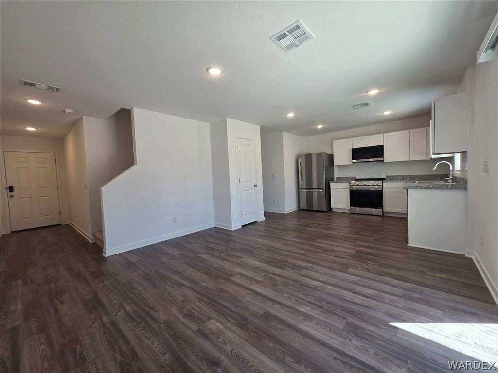 3432 Sunbeam Dr - Photo 3 of 17