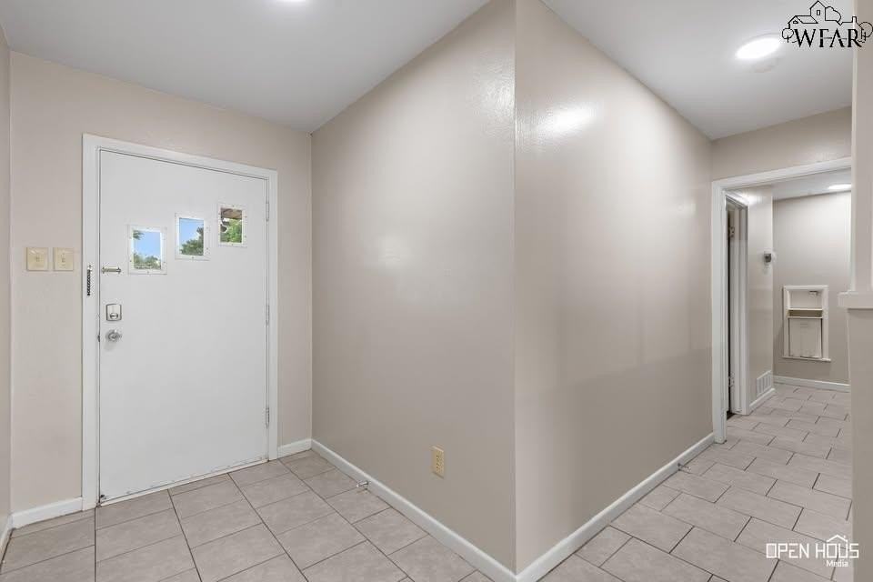 4202 Meadowbrook Dr - Photo 4 of 30