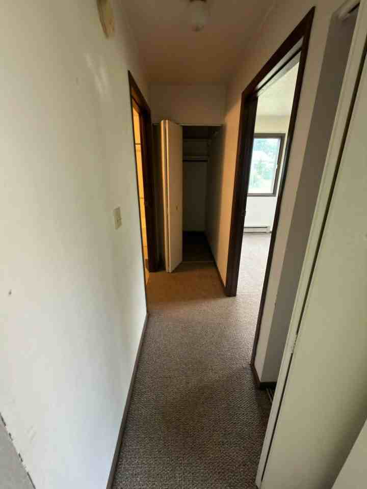507 S Railroad Ave #9 - Photo 4 of 9
