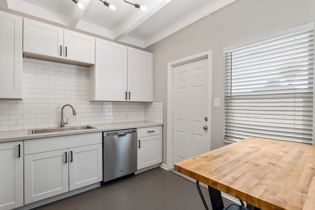 2242 N Dayton St #4 - Photo 4 of 20