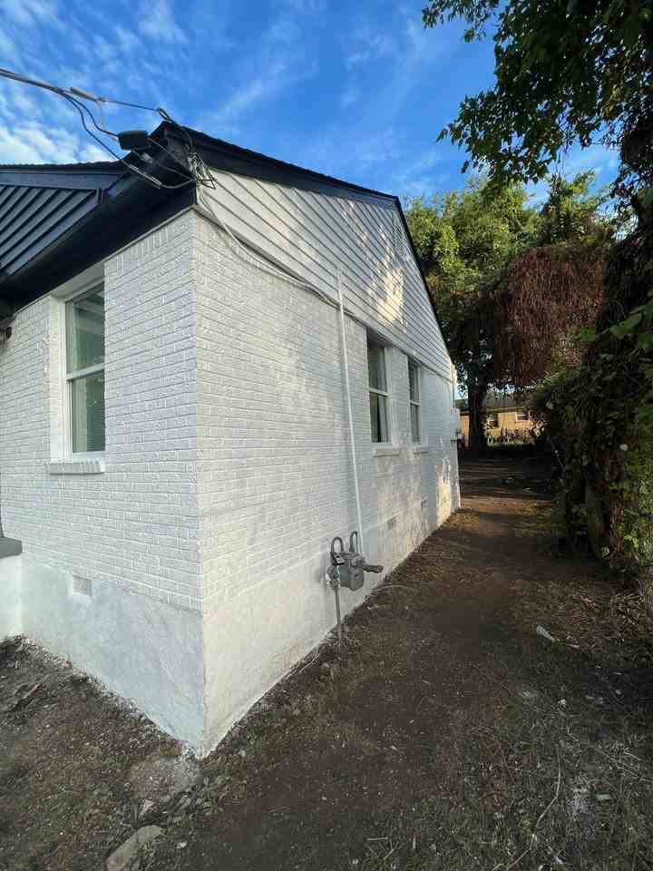 1377 Lyceum Rd - Photo 2 of 4