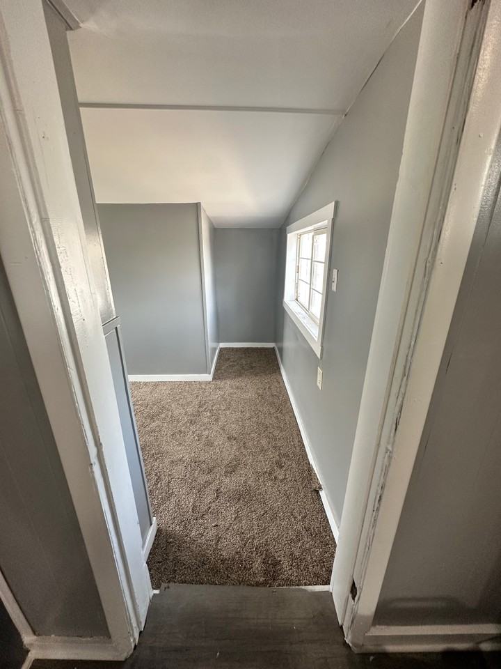 520 Sherman St #2 - Photo 3 of 12