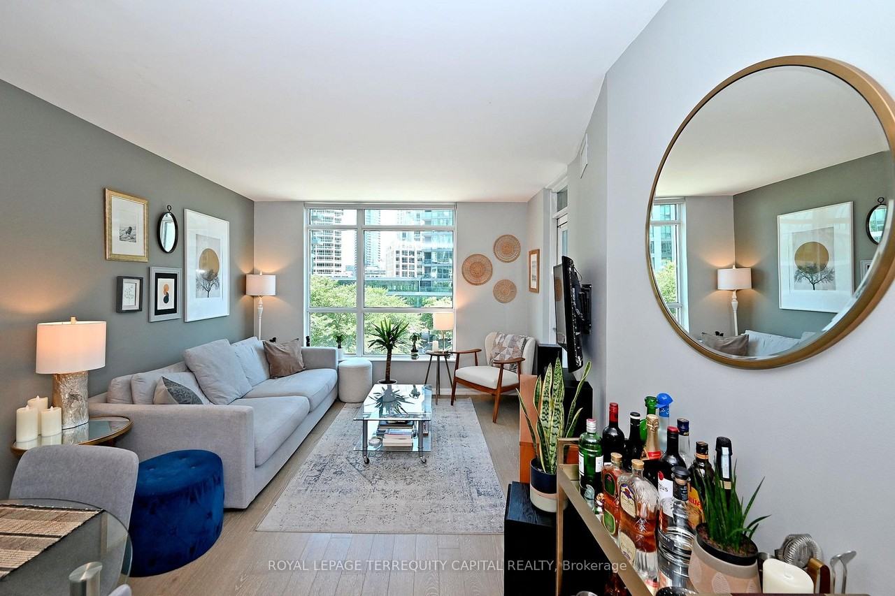 219 Fort York Boulevard - Photo 14