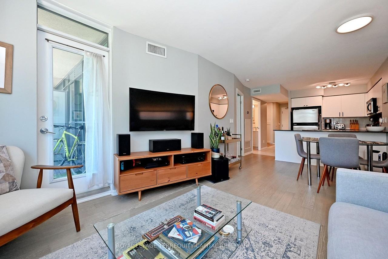 219 Fort York Boulevard - Photo 17