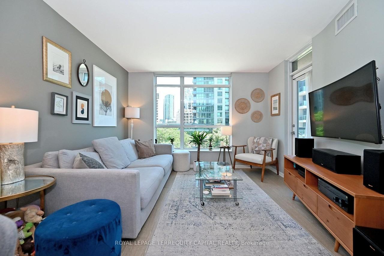 219 Fort York Boulevard - Photo 19