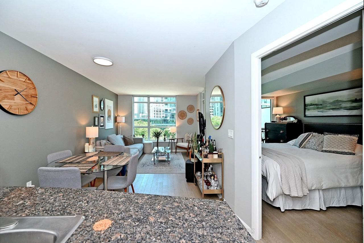 219 Fort York Boulevard - Photo 20
