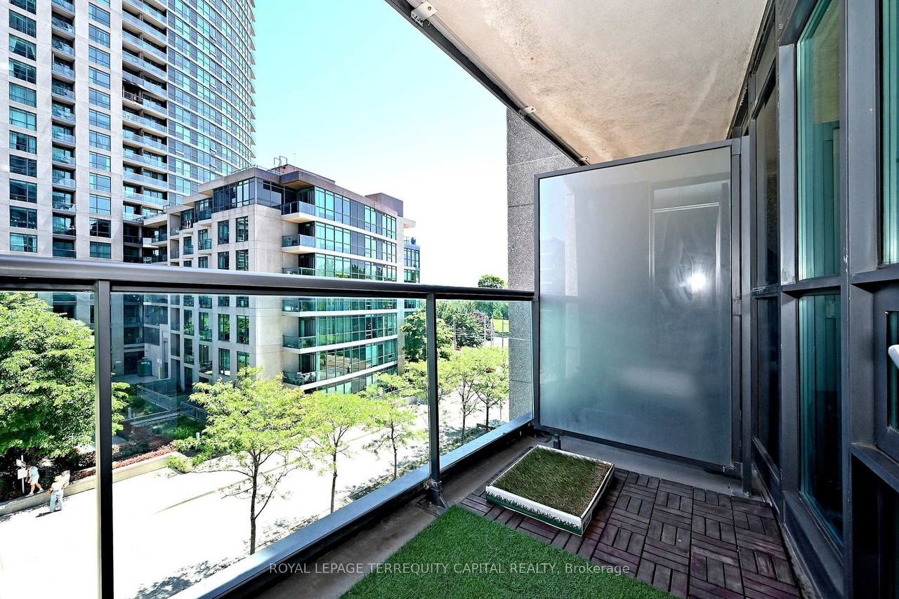 219 Fort York Boulevard - Photo 25