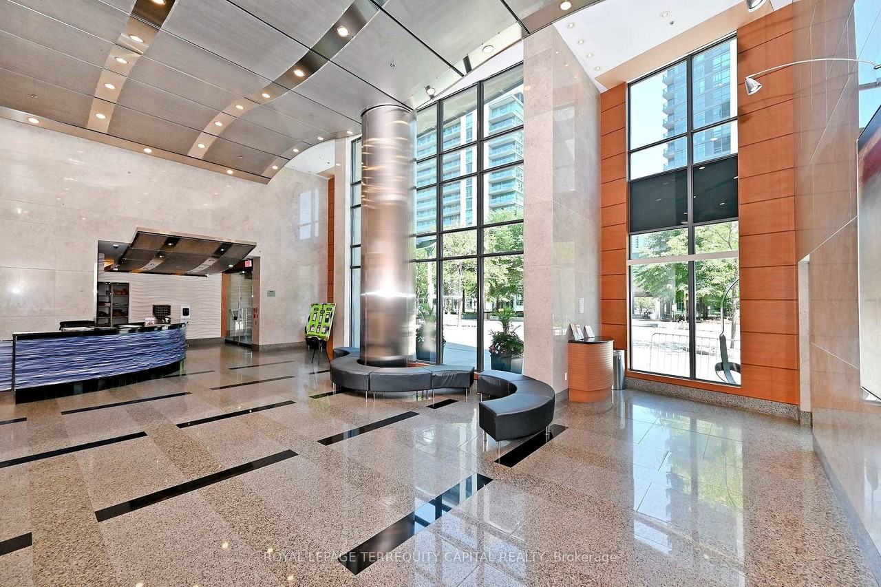 219 Fort York Boulevard - Photo 31