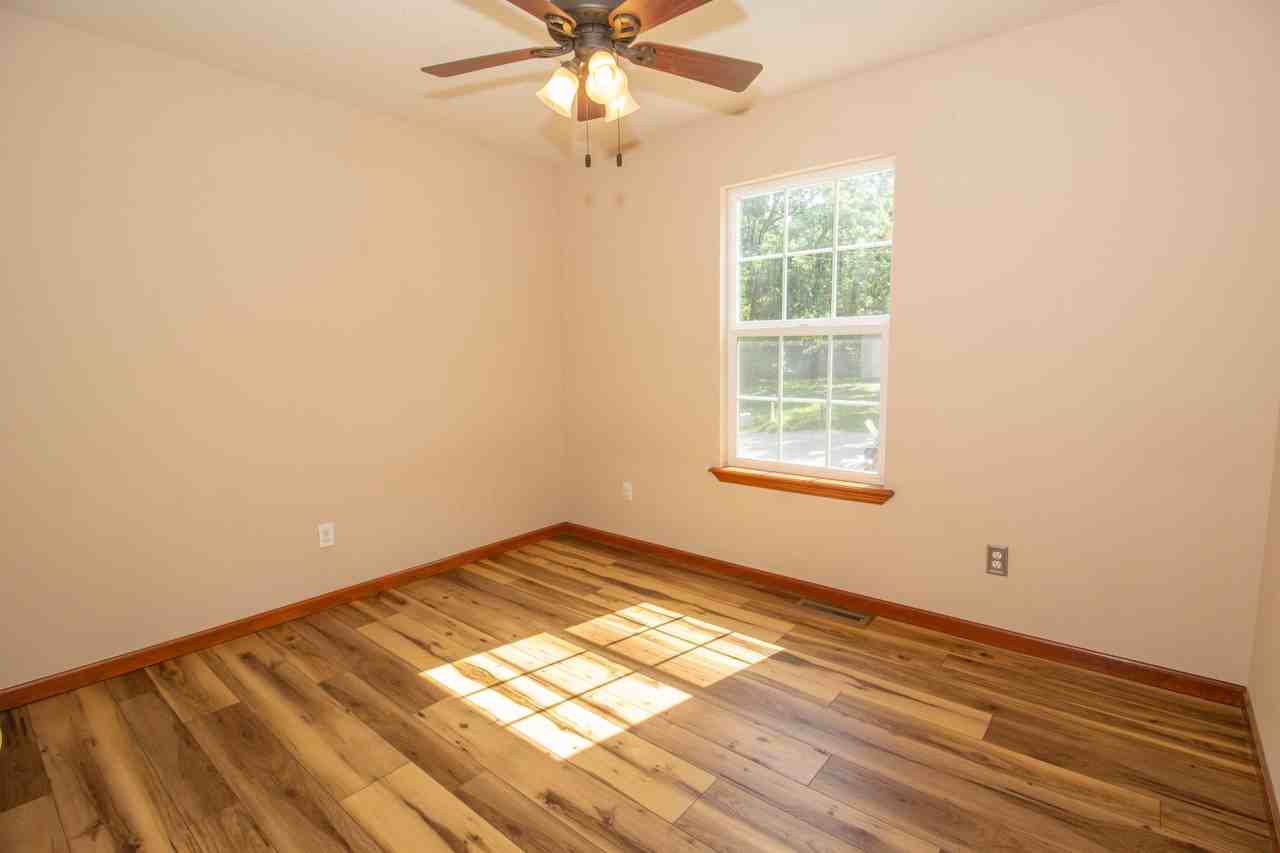 22039 Harlan Ln - Photo 5 of 29