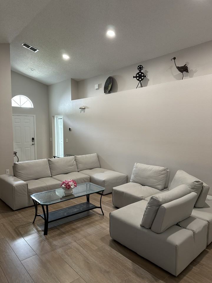153 Laurel Ridge Pass - Photo 7 of 17