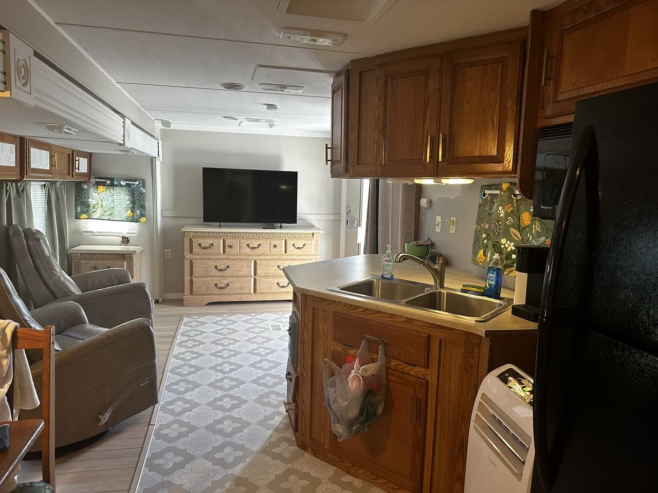 1715 E Manatee Loop - Photo 6 of 47