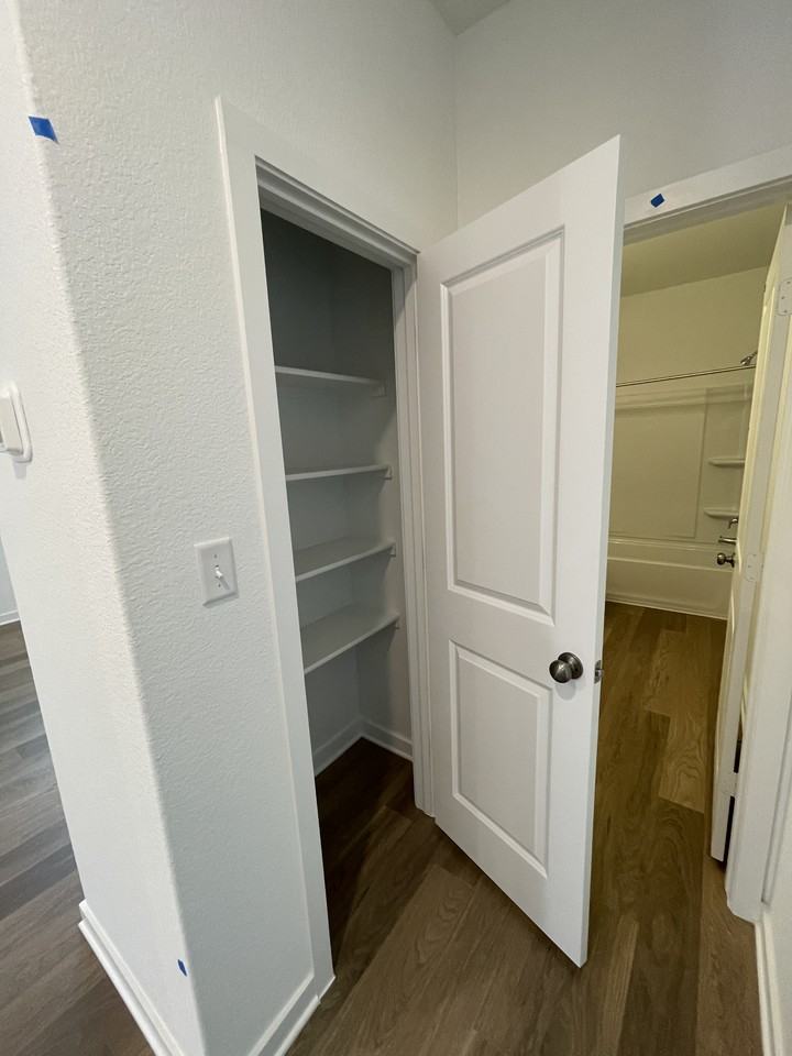 173 Golden Bell Way - Photo 4 of 50