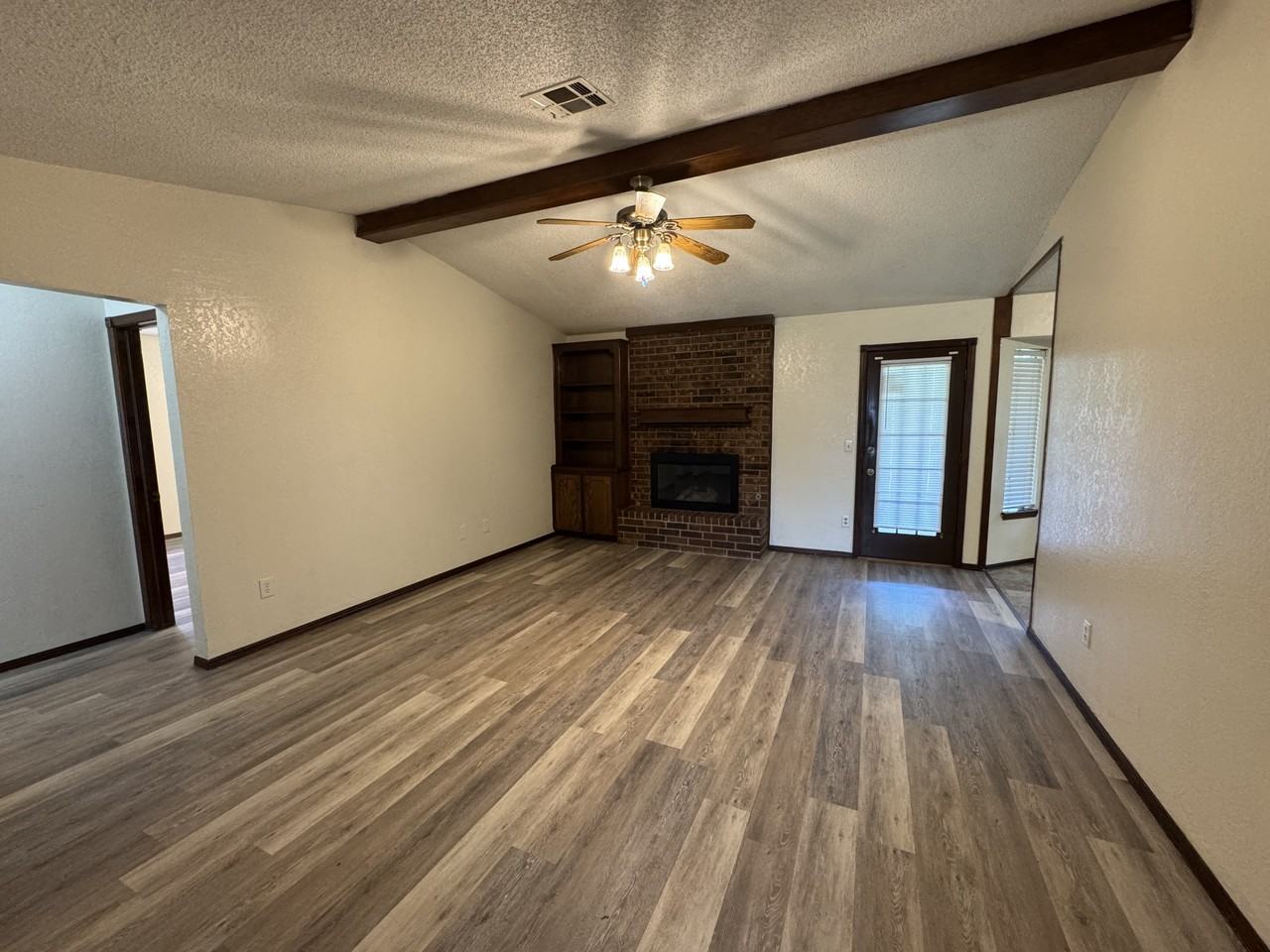 8413 Woodfield St - Photo 2 of 20