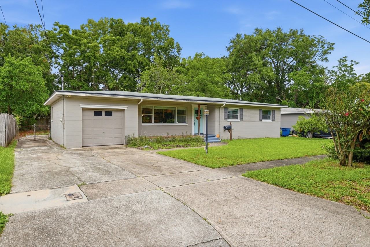 3764 Culp Dr - Photo 2 of 27