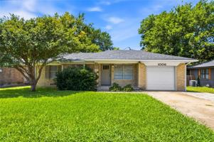 featured image of 1006 N Grant Dr