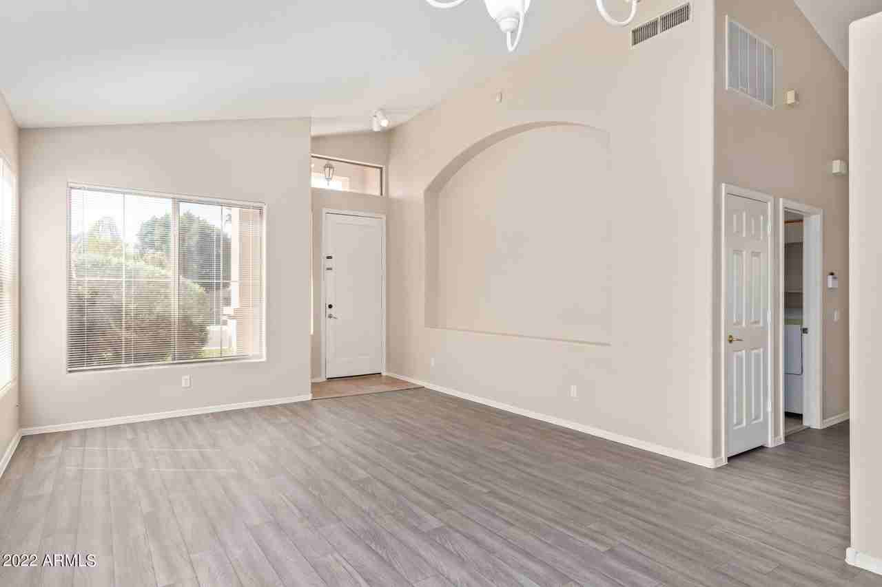 962 W Desert Broom Ct - Photo 4 of 38