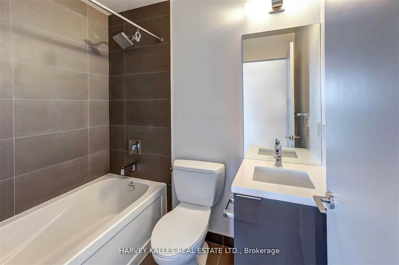 8 Eglinton Avenue East - Photo 9