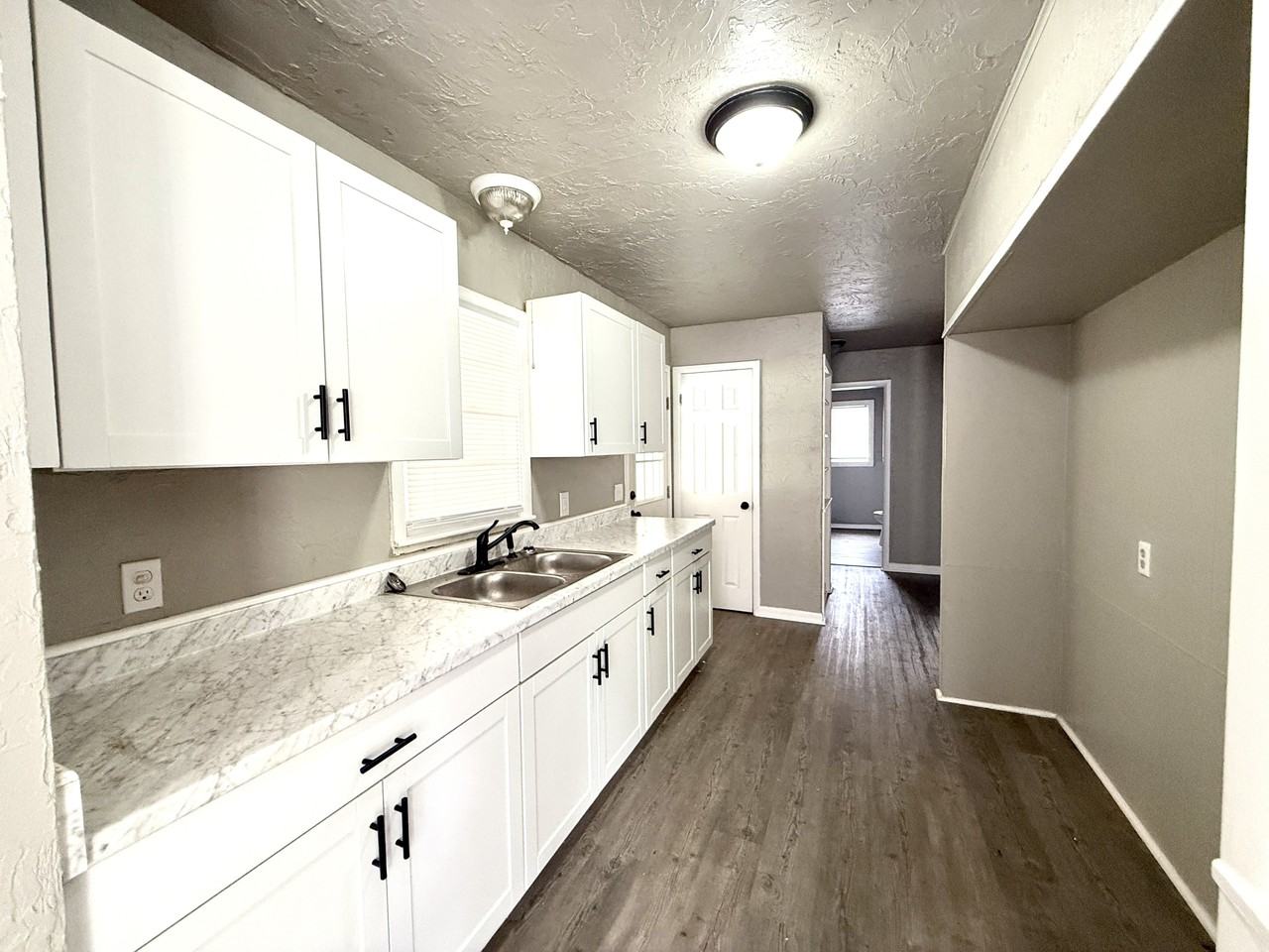 2378 Texas St #1 - Photo 5 of 30