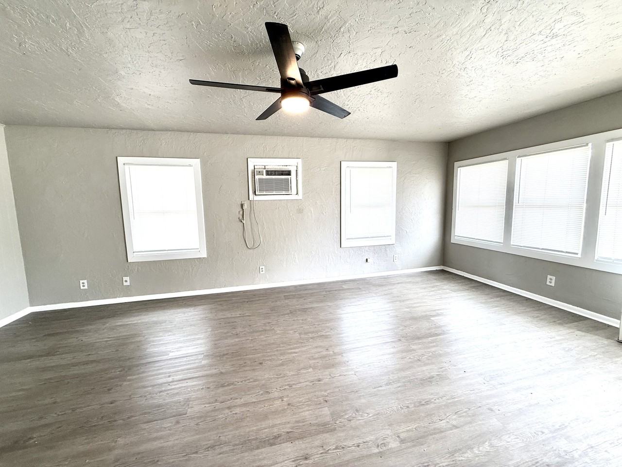 2378 Texas St #1 - Photo 7 of 30