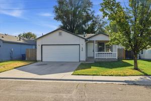 featured image of 1020 Aspen Grove St #1