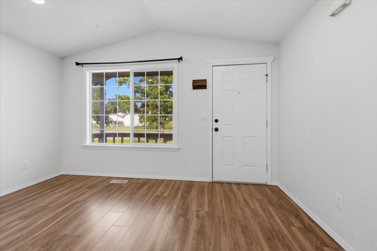 1020 Aspen Grove St #1 - Photo 2 of 18