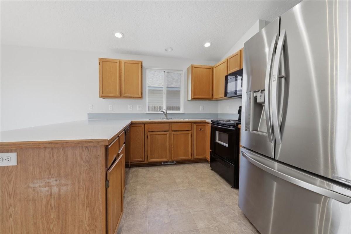 1020 Aspen Grove St #1 - Photo 6 of 18