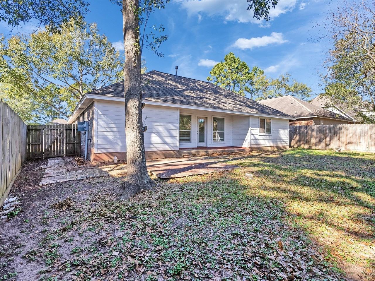 206 Doncaster St - Photo 6 of 35