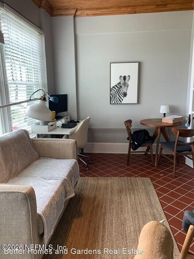 2123 River Blvd - Photo 7 of 13