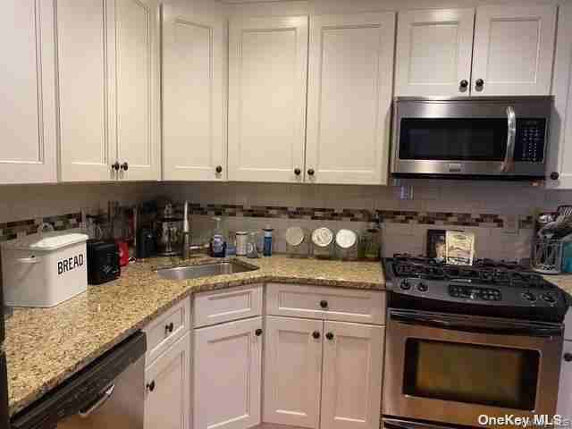 143 W Broadway - Photo 4 of 33