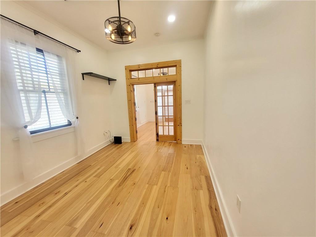 621 Elmira Ave - Photo 5 of 12