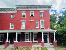 featured image of Clark St
