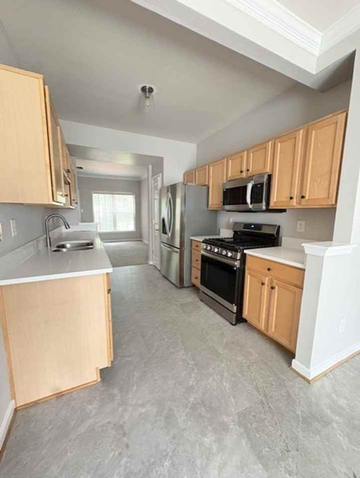 8738 Springwater Dr - Photo 2 of 12